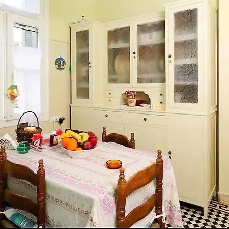 Villa Zeta's Vintage Garden House *