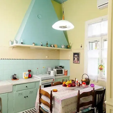 Villa Zeta's Vintage House With Large Terrace&orange Tree Garden