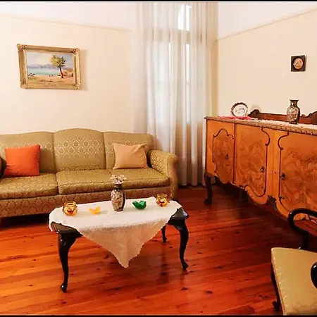 Zeta's Vintage House With Large Terrace&orange Tree Garden Villa