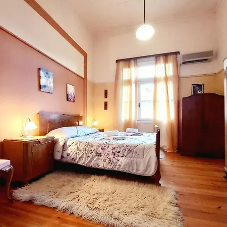 Zeta's Vintage Garden House Villa
